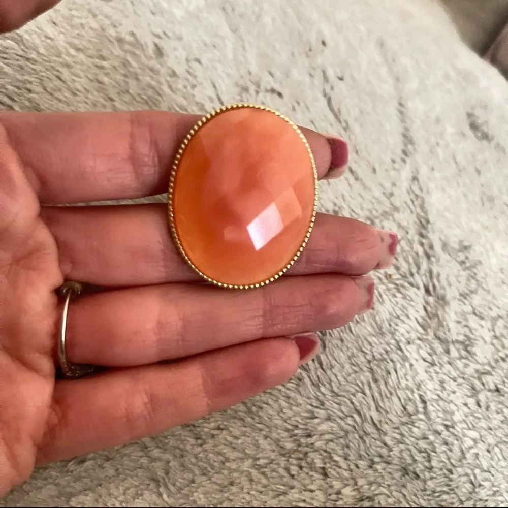 Vintage Coral & Gold Oval Big Gotti Stretchy Ring
